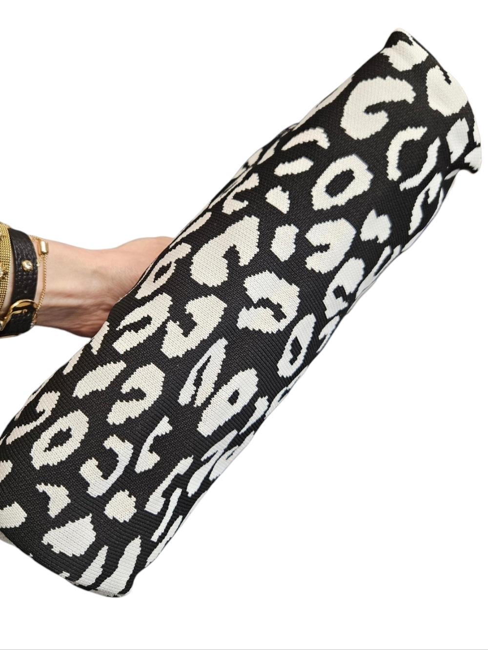 NEW Black & White Leopard Knit Hinge Closure Clutch - Picture 2 of 13